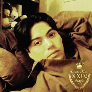 Meet your Posher, Emmanuel